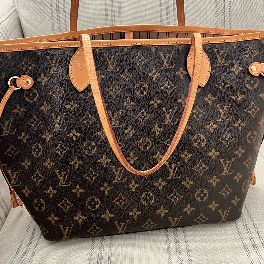 Authentic Louis Vuitton Monogram Mm - image 2